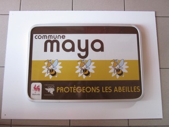 Plaque label abeilles.JPG
